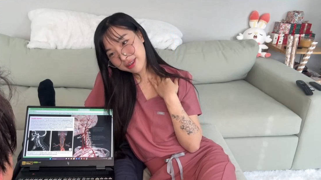 AMAF 医学生 Elle Lee 向她的导师报恩