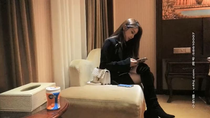 【文轩探花】高端外围模特女神，大长腿美乳魔鬼身材，调情啪啪激情无限。